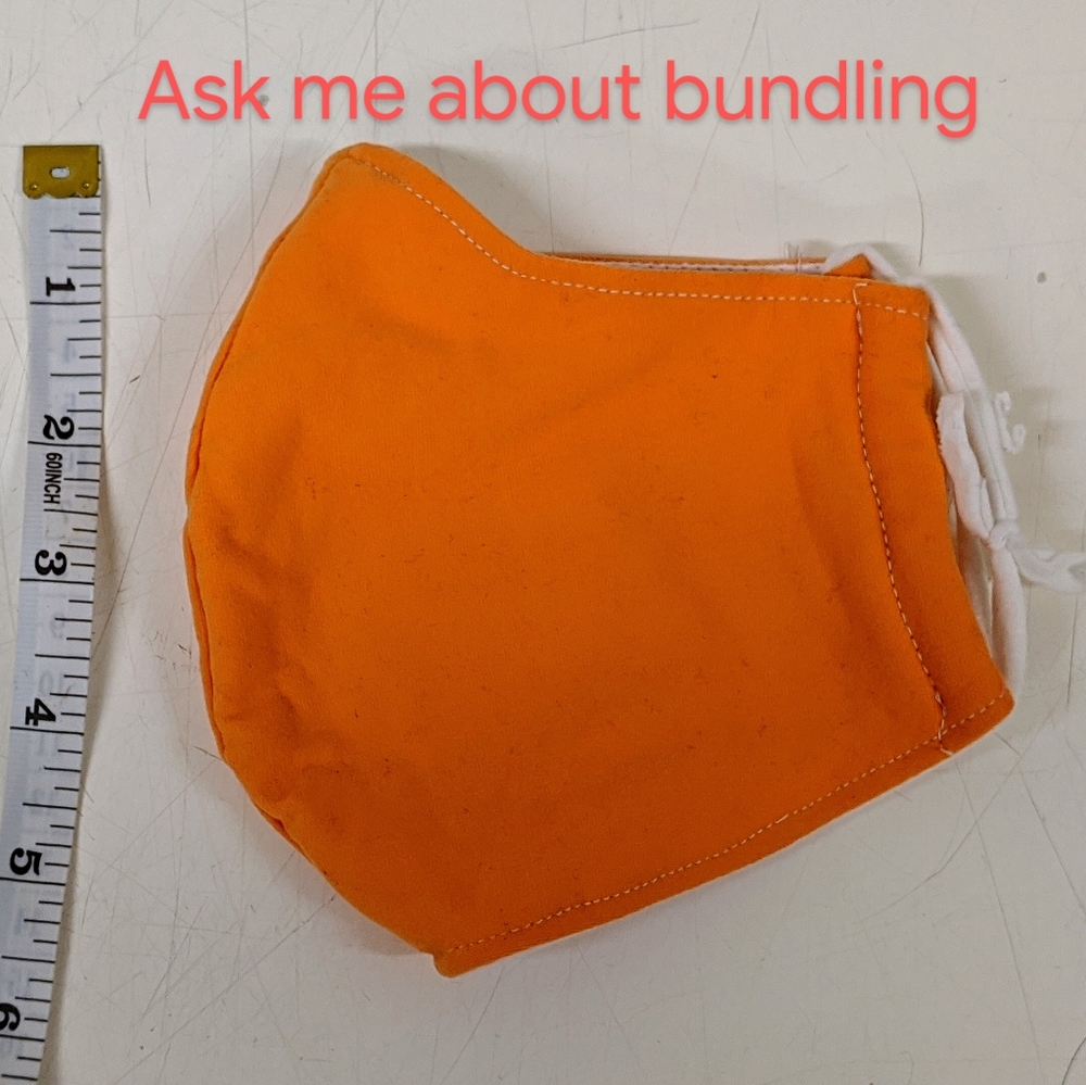 Women's face mask in orange | stretch well